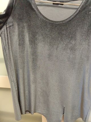Camiseta terciopelo gris Parfois