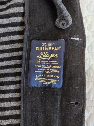 Chaqueta blazer negra Pull&Bear - estilo homeless