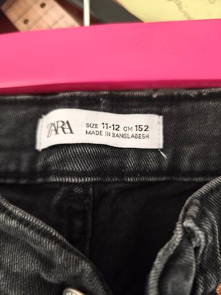 Vaqueros Zara negros rotos