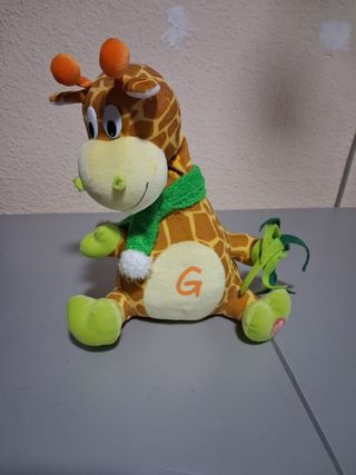 Jirafa musical peluche