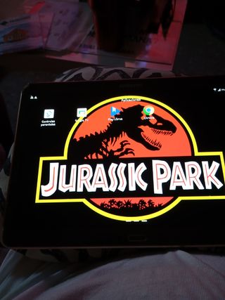 Tablet Samsung usada color dorado