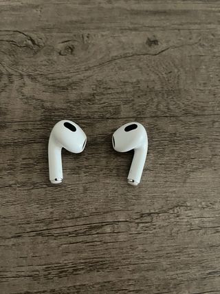 Apple AirPods 3 