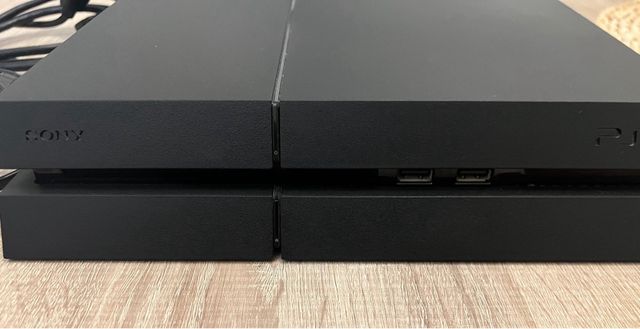 PS4 (PlayStation 4) FAT 1TB - Impecable