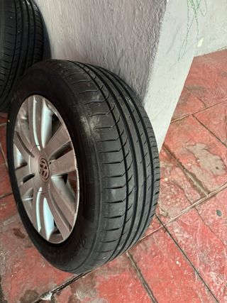 4 Llantas VW