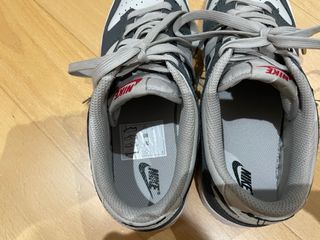 Nike Dunk Low - Gris claro y gris oscuro