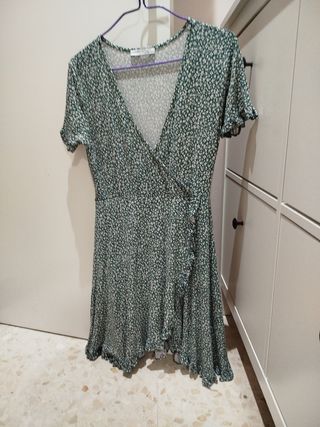 Vestido Pull&Bear verde estampado