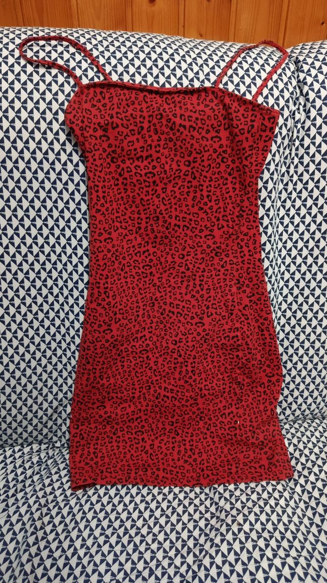 Vestido rojo estampado leopardo