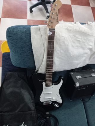 Guitarra eléctrica Silverado + Amplificador