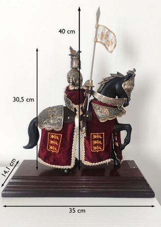 Figura caballero medieval a caballo 