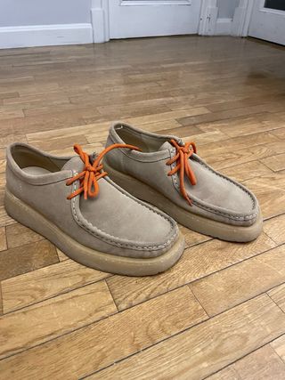Zapatos Zara x Clarks beige