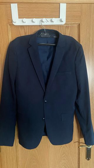 Traje azul hombre