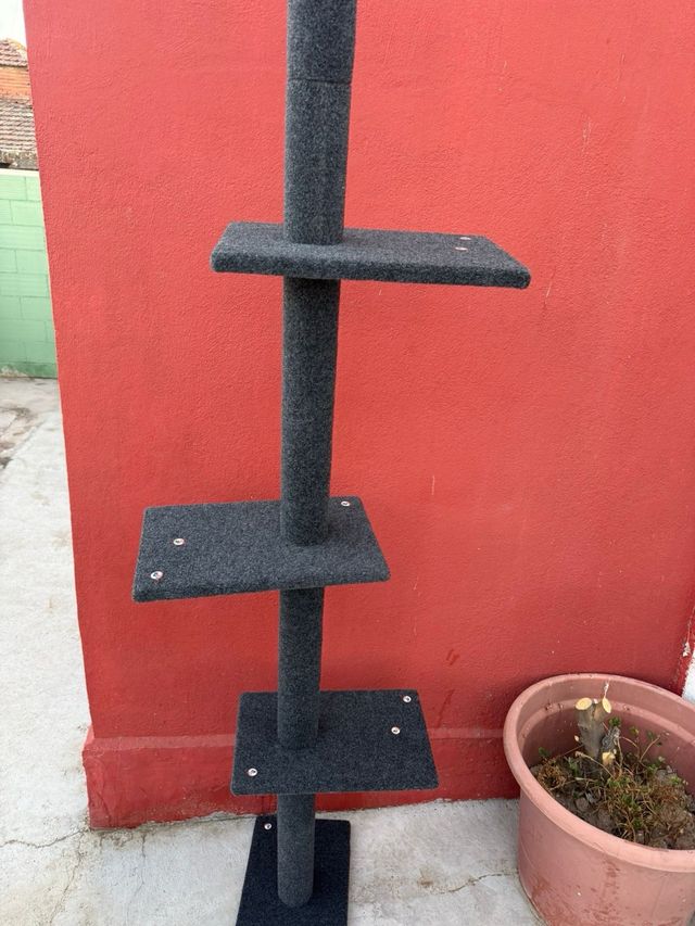 Rascador gato gris CatCraft 238-274cm Ajustable