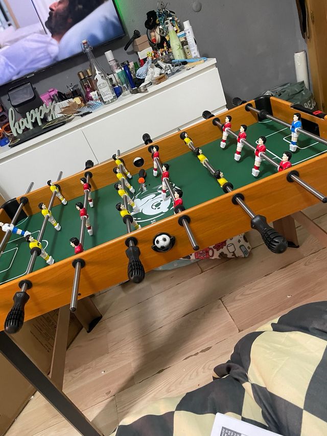 Futbolín de madera