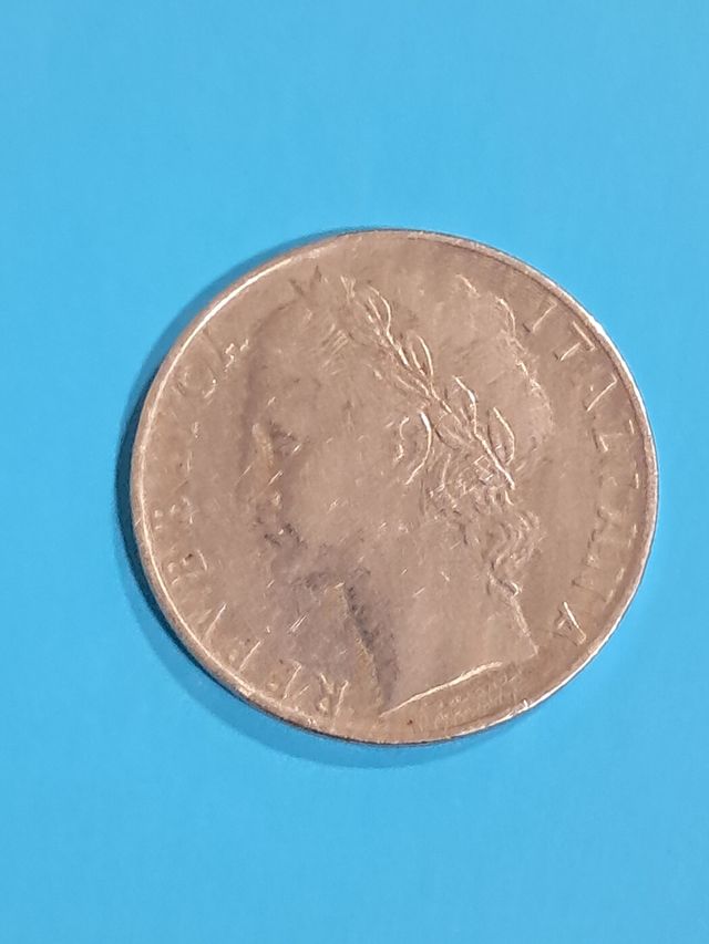 Moneda 100 liras