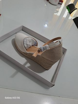 Espadrillas bianche e beige nuove