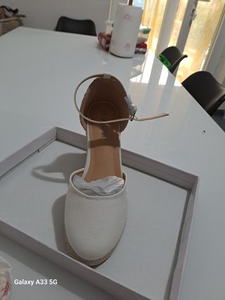 Espadrillas bianche e beige nuove