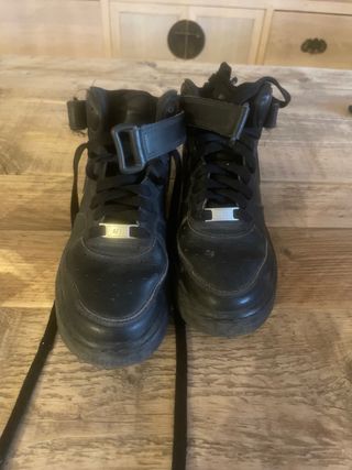 Nike Air Force 1 - Negras