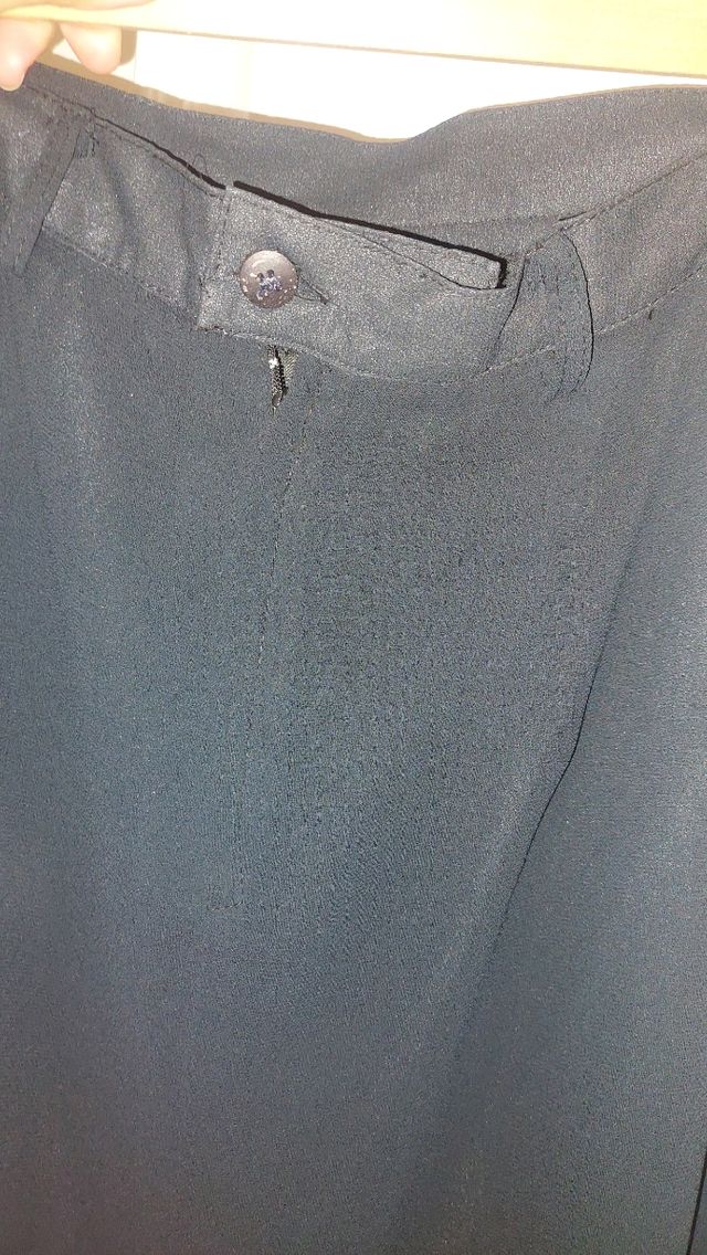 Falda midi negra tubo