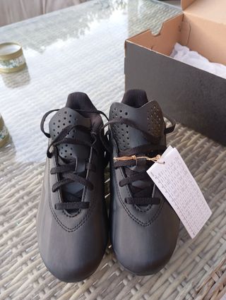 Botas fútbol niño Adidas - Talla 33