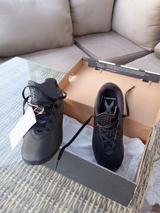 Botas fútbol niño Adidas - Talla 33