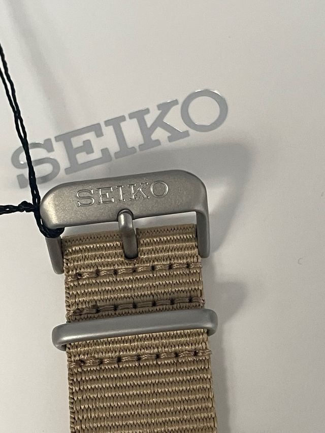 Reloj SEIKO 5 Sport Field Khaki 39,4mm SRPG35K1