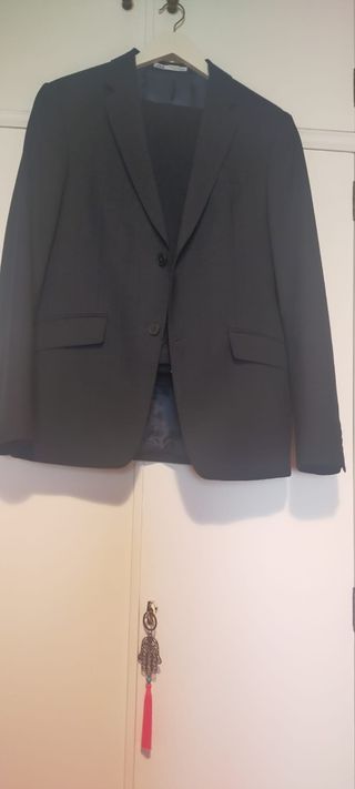 Traje negro hombre