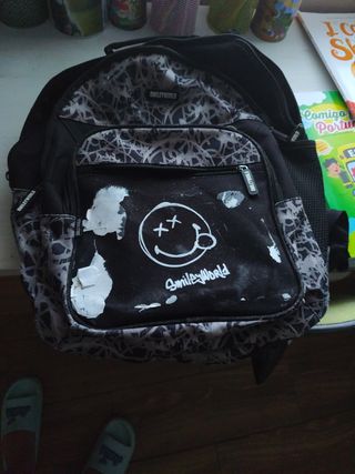 Mochila SmileyWorld usada