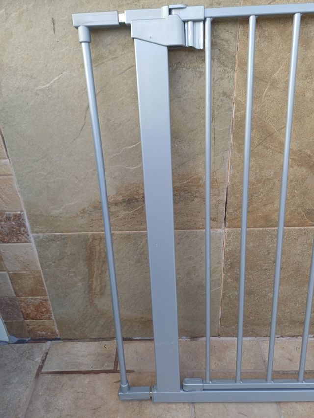 Barrera seguridad bebé - Gris