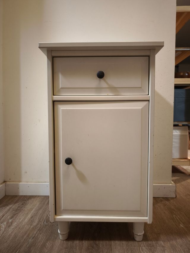 Mesita noche Hemnes Ikea blanca