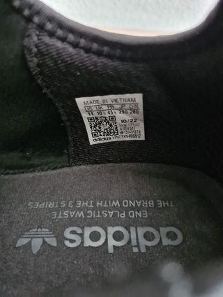 Adidas NMD_R1 Sneakers - Black
