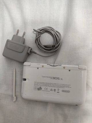 Nintendo 3DS XL blanca - 64GB