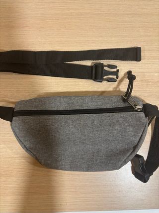 Riñonera Eastpak Gris