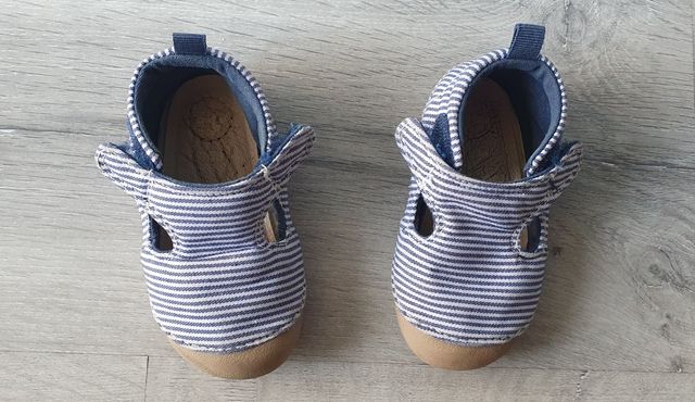 Zapatillas niño rayas azul marino