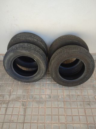 4 Neumáticos usados pero como nuevos 185/70R13 86T