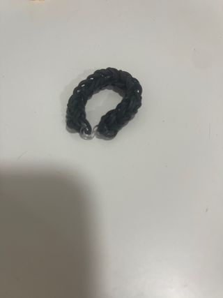 Anillo de gomas | Pulsera negra
