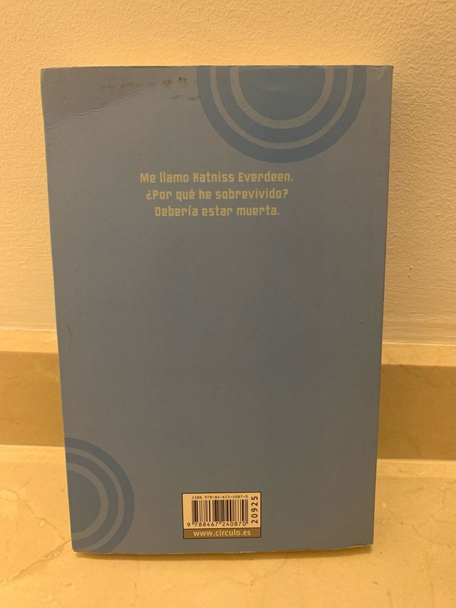 Libro Sinsajo. Los Juegos del Hambre.