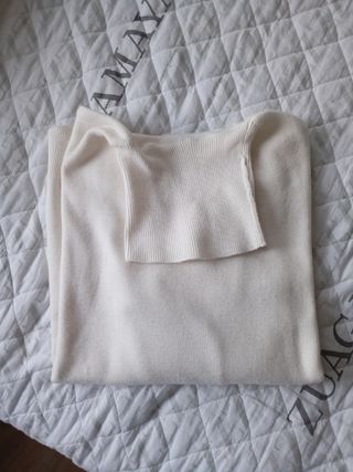 3 Jerséis cuello alto: blanco, crema y gris oscuro