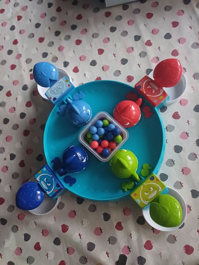 Pickabola Pirana - Juego Tragabolas