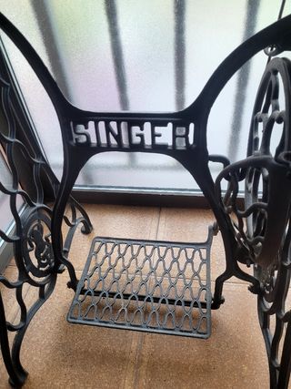 Máquina coser Singer Antigua de 1902 funcionando.