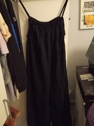 Monos 1 negro,y otro de color crema,  tirantes - p