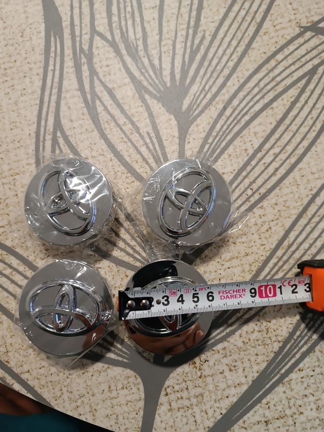 Tapas Centro Llantas Toyota