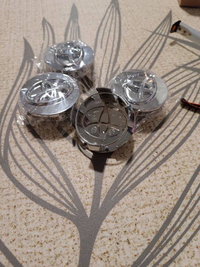 Tapas Centro Llantas Toyota