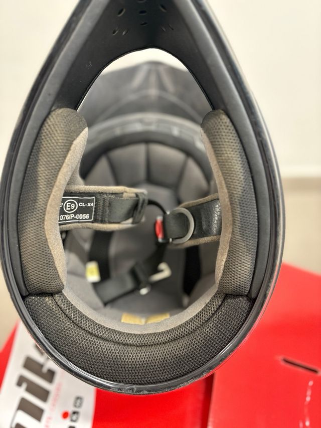 Casco HJC Integral Negro.