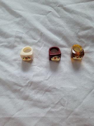 Anillos: blanco, rojo, ámbar