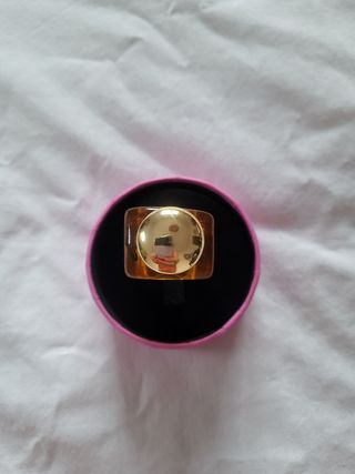 Anillos: blanco, rojo, ámbar
