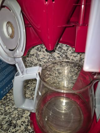 Cafetera Bosch CompactClass Extra roja