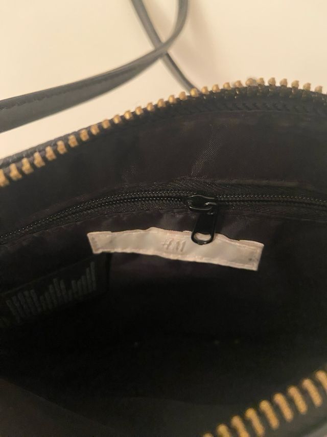 Bolso negro H&M - bandolera