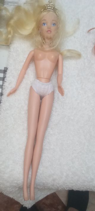 2 bambole Barbie 1999 e 2000+ 