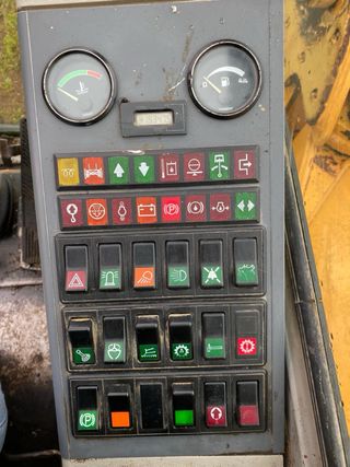 Liebherr 310 Retroexcavadora de ruedas.