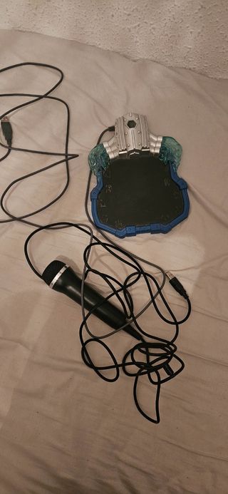 Wii mini - Consola roja y negra